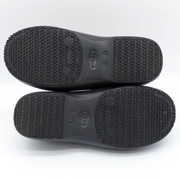 Crocs On the Clock Slip Resistant Clog Women's Sz 9 Black Slip On Dual Comfort - Picture 6 of 11